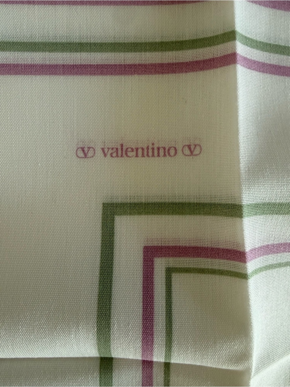 Vintage set of 4 Valentino cloth napkins like new